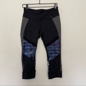 Calia by Carrie underwood activewear running tights mesh paneled and patterned M